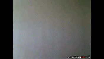 Garota Peituda Provocando Em Sua Webcam