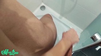 Fuck In Bathroom With Bigbooty Teen